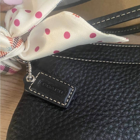 Coach Black Leather w/Scarf Wrislet - Picture 4 of 6